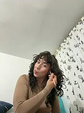 Snapshot of valenor_ chatting on May 29, 2026, 4:07 am valenor online show from May 29, 2026, 4:07 am