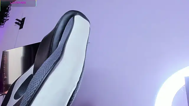 DannaBerry online show from October 6, 2025, 3:46 pm