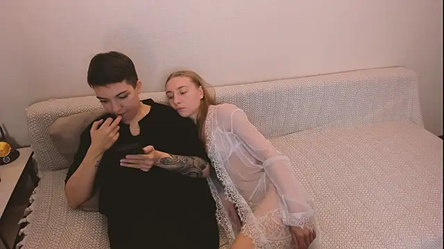 Snapshot of secret_dreams__ chatting on February 15, 2026, 1:54 pm secret dreams online show from February 15, 2026, 1:54 pm