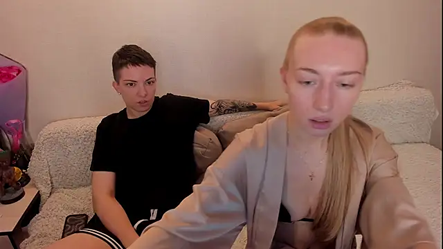 Snapshot of secret_dreams__ chatting on November 21, 2025, 2:38 pm secret dreams online show from November 21, 2025, 2:38 pm