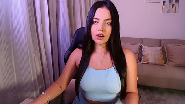 NinaMichelle online show from October 15, 2025, 12:53 am