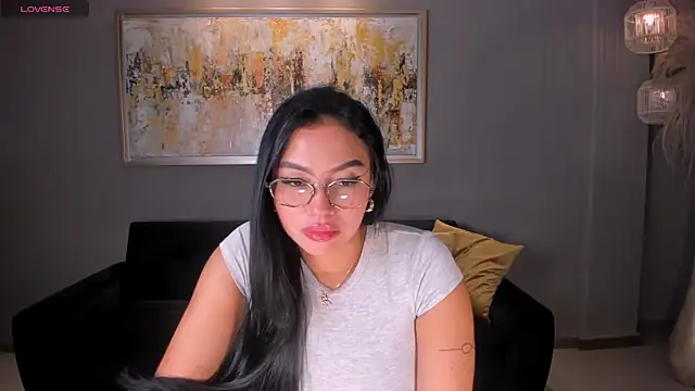 MollyJones  online show from May 30, 2026, 11:38 am