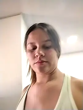 sweet lucia online show from October 24, 2025, 12:37 pm