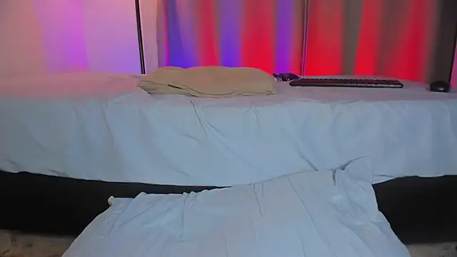 hot booty  online show from September 25, 2025, 10:16 pm