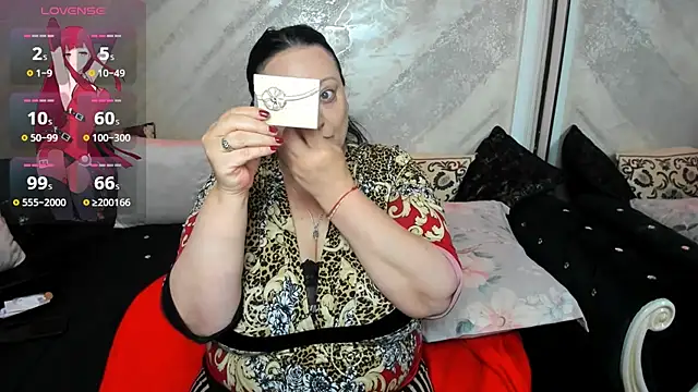 lady lauren online show from April 29, 2026, 4:05 am