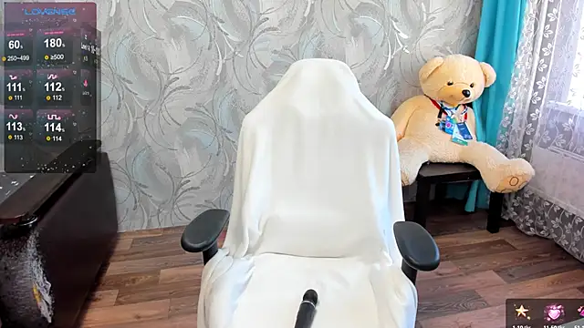 Kitty8meow online show from October 14, 2025, 9:10 am