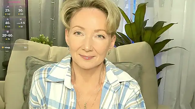 AkexandraFix online show from October 10, 2025, 1:01 pm