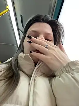 MaryHiggins online show from November 29, 2025, 11:32 am