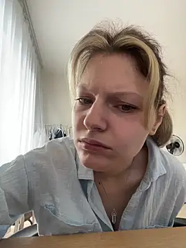 Snapshot of MaryHiggins chatting on July 10, 2026, 11:10 am MaryHiggins online show from July 10, 2026, 11:10 am