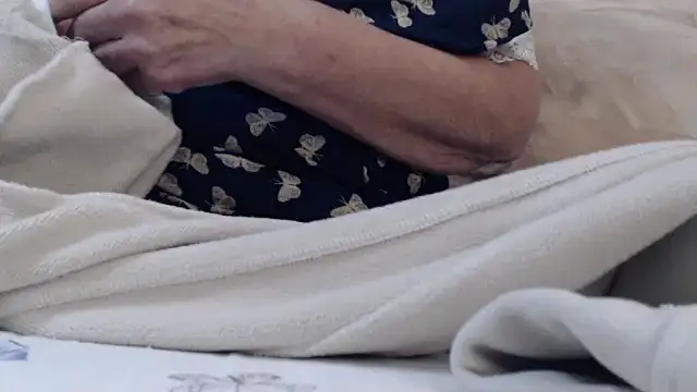 Anabelldestiny online show from November 3, 2025, 7:39 pm