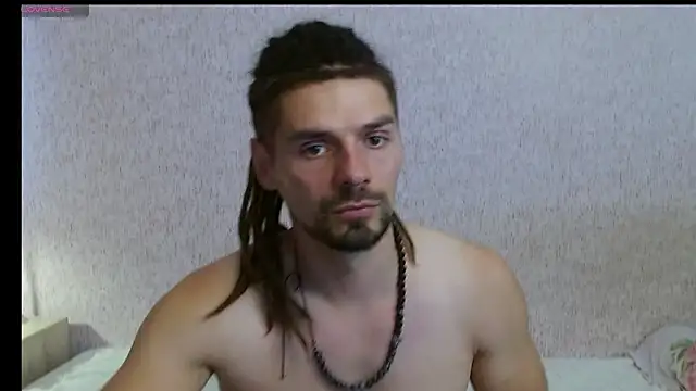 Aestheticguy101 online show from October 5, 2025, 12:29 pm