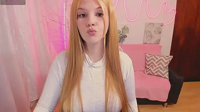 MillySandlerr online show from July 20, 2026, 8:55 pm