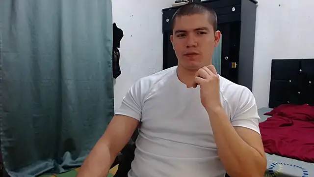 Snapshot of suckmydickbitch97 chatting on March 6, 2026, 11:33 pm suckmydickbitch97 online show from March 6, 2026, 11:33 pm