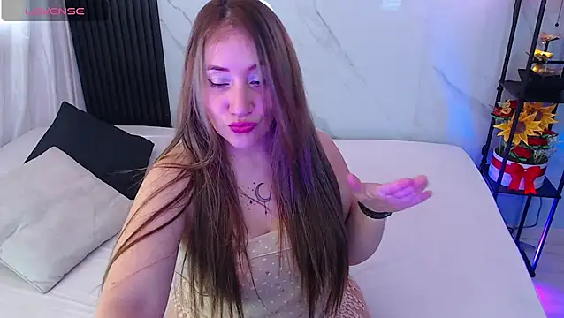 hotpawgmilf online show from October 14, 2025, 6:52 pm