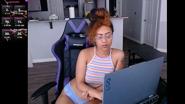 RylHoneyy online show from July 6, 2026, 8:11 pm