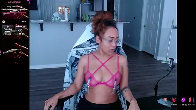 RylHoneyy online show from June 6, 2026, 5:40 pm