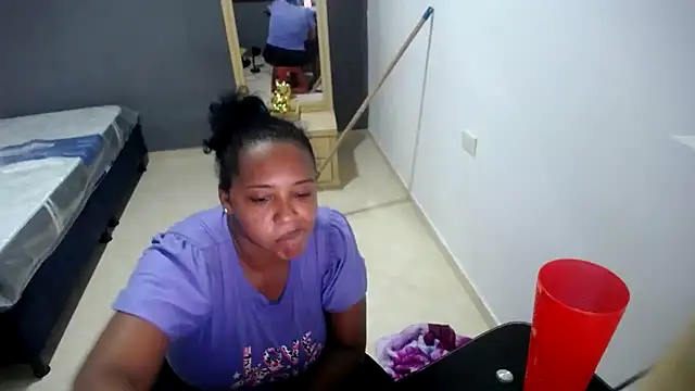 marysol83 online show from May 15, 2026, 10:52 pm