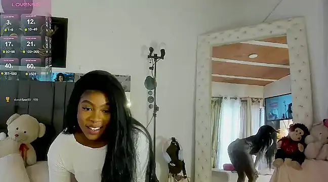 HannaEbony7 online show from March 7, 2025, 4:00 pm