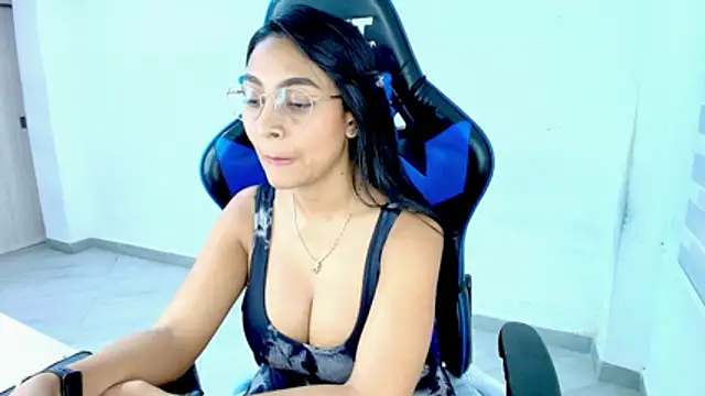 Snapshot of sophiax-x chatting on March 9, 2026, 9:40 pm sophiax-x online show from March 9, 2026, 9:40 pm