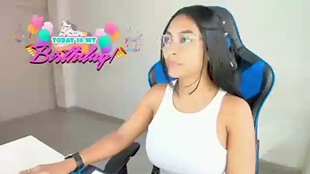 Snapshot of sophiax-x chatting on February 12, 2026, 3:12 pm sophiax-x online show from February 12, 2026, 3:12 pm