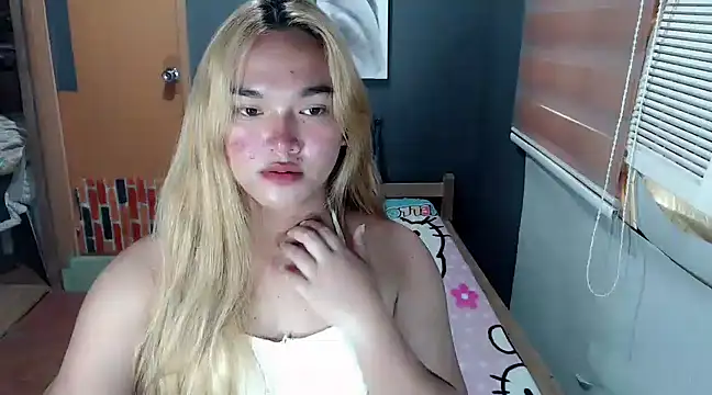 MoaningKylie online show from March 21, 2025, 1:02 am