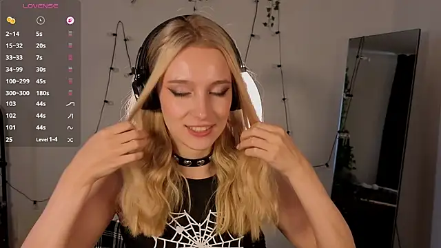 berrry girl online show from June 22, 2026, 12:24 pm
