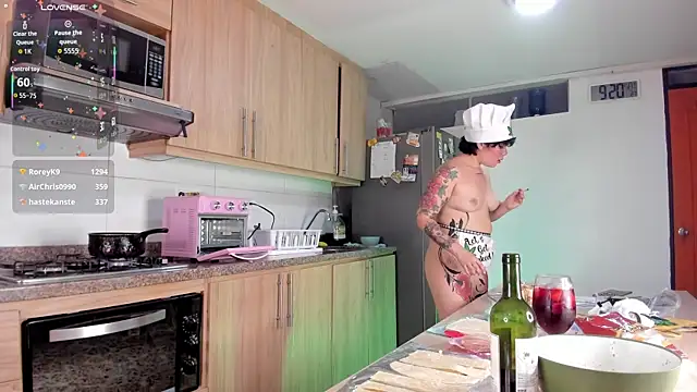 Amy art online show from June 14, 2026, 2:24 am