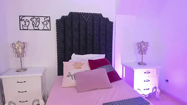 Alana 2916  online show from March 20, 2025, 11:02 pm