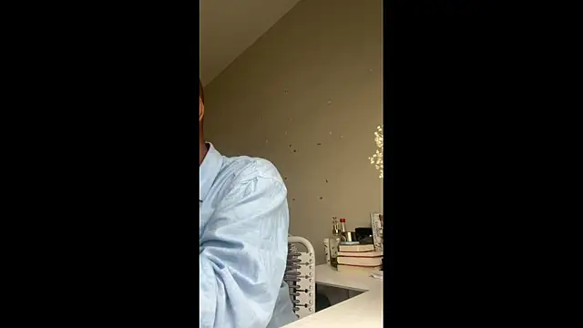 Snapshot of HoneyDripHer chatting on November 10, 2025, 7:52 pm HoneyDripHer online show from November 10, 2025, 7:52 pm