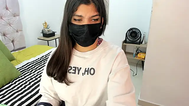 Snapshot of anissa- chatting on January 30, 2025, 12:48 pm anissa- online show from January 30, 2025, 12:48 pm