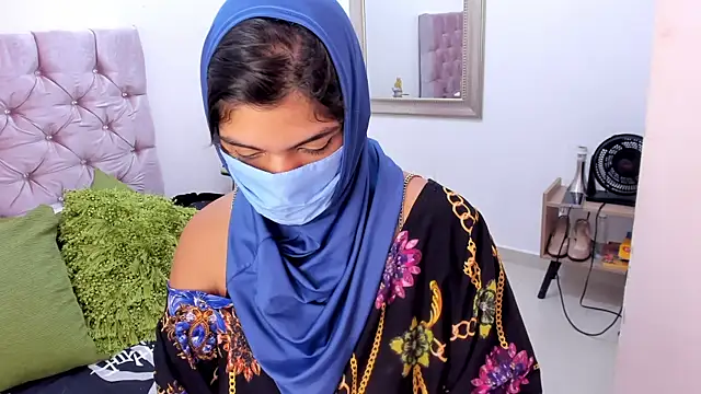 Snapshot of anissa- chatting on February 7, 2025, 11:56 am anissa- online show from February 7, 2025, 11:56 am