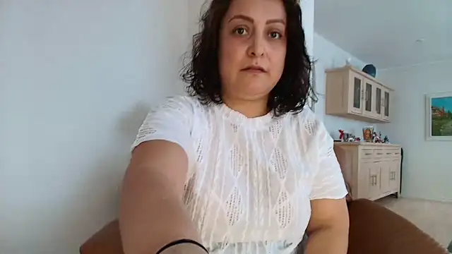 dalila sandersxxx online show from December 16, 2025, 12:31 pm