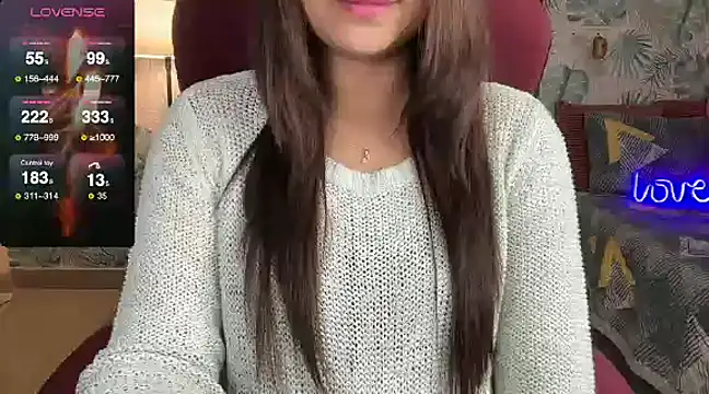 Snapshot of Sizzling__ZAARA chatting on January 19, 2025, 9:22 am Sizzling ZAARA online show from January 19, 2025, 9:22 am