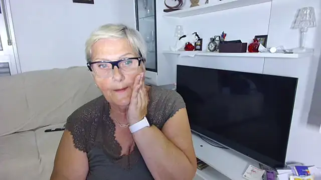 Selenna57 online show from June 7, 2026, 4:45 pm