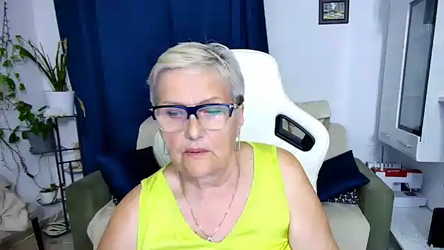 Selenna57 online show from May 9, 2026, 5:38 pm
