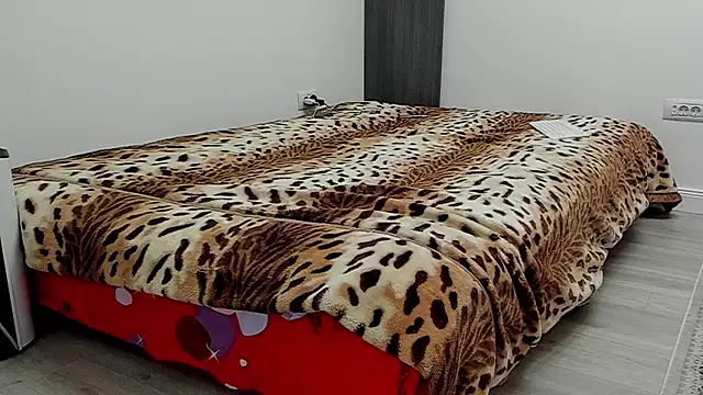 sexxymuscles4u online show from February 23, 2025, 12:37 pm