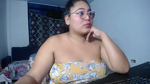 sirena 15 online show from November 5, 2025, 4:59 am