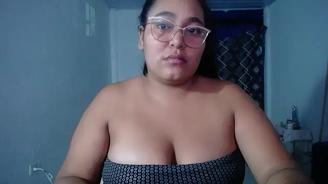 Snapshot of sirena_15 chatting on March 12, 2026, 5:24 am sirena 15 online show from March 12, 2026, 5:24 am