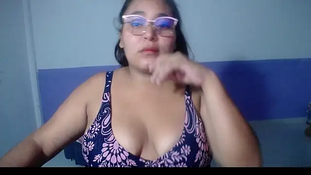 sirena 15 online show from May 3, 2026, 5:23 am