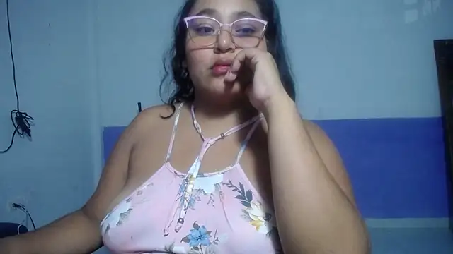 sirena 15 online show from June 18, 2026, 5:06 am