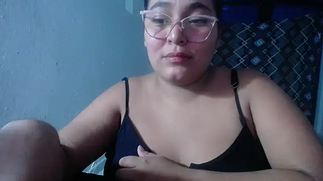 Snapshot of sirena_15 chatting on March 16, 2026, 5:44 am sirena 15 online show from March 16, 2026, 5:44 am