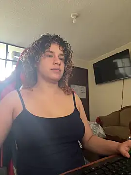 EmmaMelissa0521 online show from June 5, 2026, 5:29 pm
