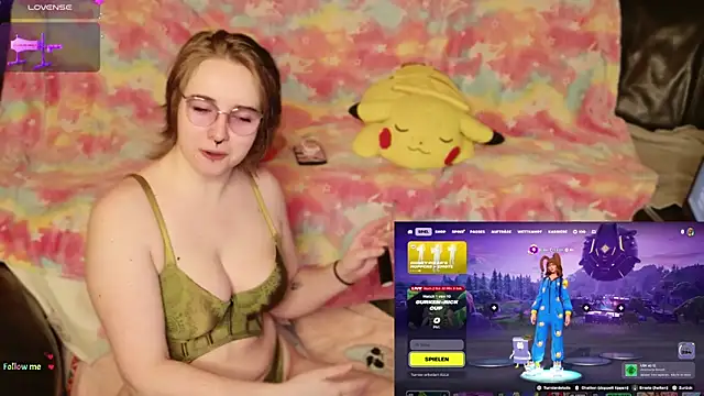 Snapshot of GamerGirl_Eve chatting on March 6, 2026, 6:25 pm GamerGirl Eve online show from March 6, 2026, 6:25 pm