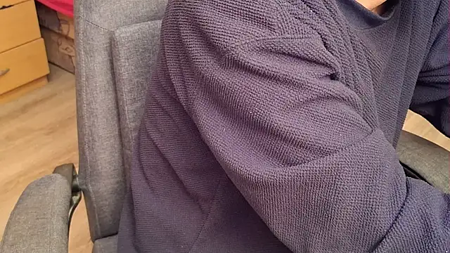 Snapshot of Danyell_K287 chatting on March 17, 2026, 10:13 pm Danyell K287 online show from March 17, 2026, 10:13 pm