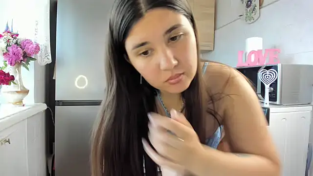 Snapshot of MiaMarrone chatting on June 16, 2026, 3:45 pm MiaMarrone online show from June 16, 2026, 3:45 pm