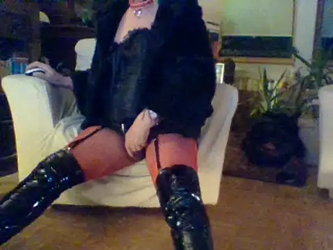 Patricia Parid online show from September 25, 2025, 10:27 pm