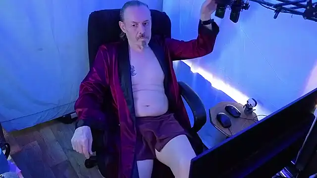 Snapshot of Richy__Rich_ chatting on March 24, 2026, 11:27 pm Richy Rich online show from March 24, 2026, 11:27 pm