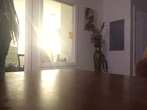 realninafame online show from March 10, 2025, 3:01 am