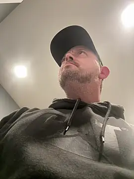 smokeymt420 online show from February 12, 2026, 3:17 am