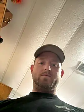 smokeymt420 online show from November 19, 2025, 4:01 am